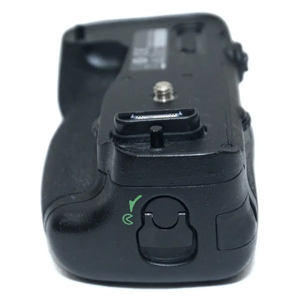 Nikon MB-16 Vertical Battery Grip for Nikon D750 DSLR Camera